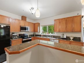 15000 Juanita Drive NE 405, Kenmore WA 98028
