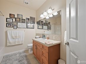 15000 Juanita Drive NE 405, Kenmore WA 98028