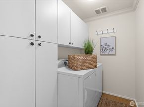 3919 Latona Avenue NE 305, Seattle WA 98105