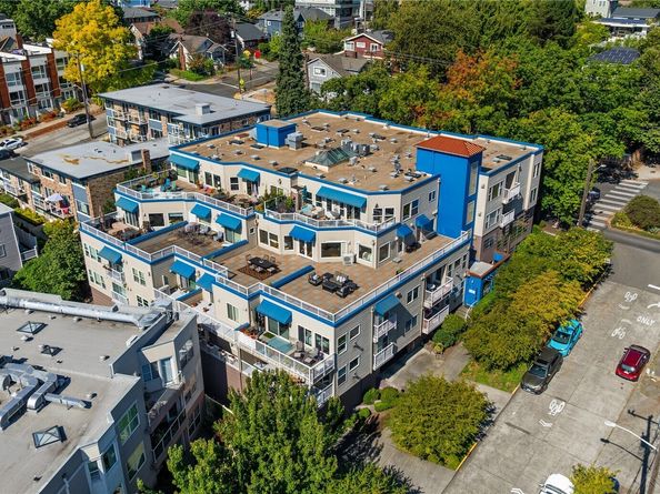 3919 Latona Avenue NE 305, Seattle WA 98105
