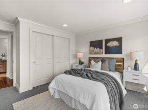 3919 Latona Avenue NE 305, Seattle WA 98105
