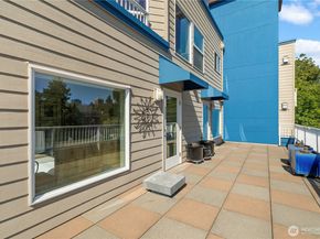 3919 Latona Avenue NE 305, Seattle WA 98105
