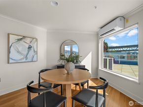3919 Latona Avenue NE 305, Seattle WA 98105