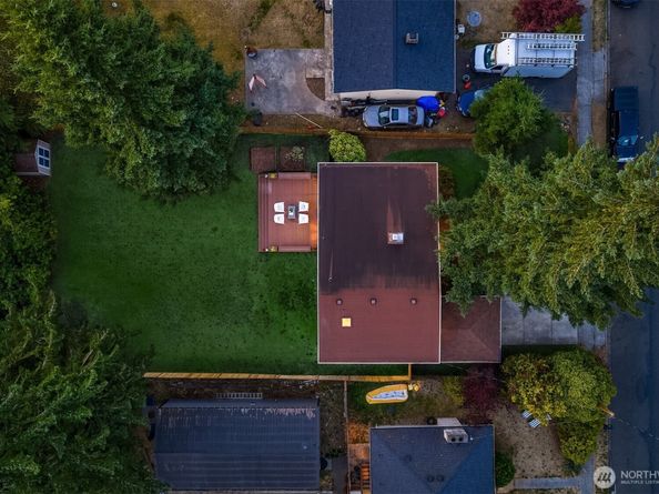 18710 64th Avenue W, Lynnwood WA 98037