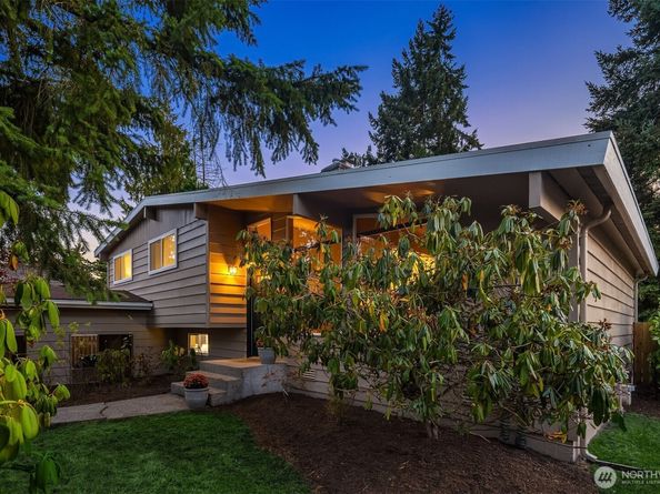18710 64th Avenue W, Lynnwood WA 98037