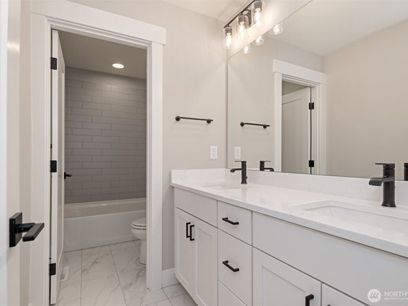 7585 S 130th Place, Seattle WA 98178
