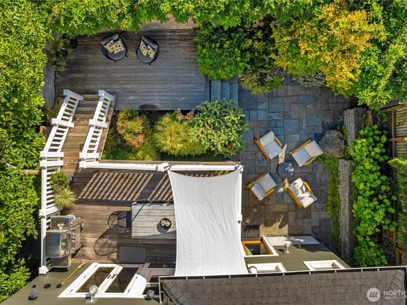 1514 35th Avenue, Seattle WA 98122