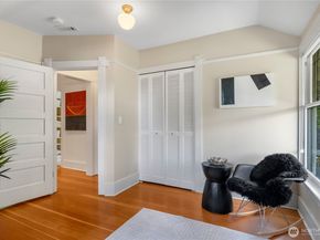 1514 35th Avenue, Seattle WA 98122