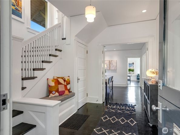 1514 35th Avenue, Seattle WA 98122