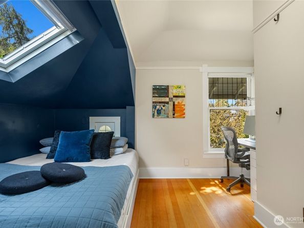 1514 35th Avenue, Seattle WA 98122