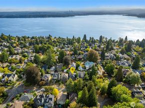 1514 35th Avenue, Seattle WA 98122