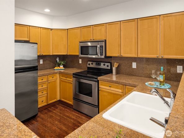 2220 132nd Ave SE A308, Bellevue WA 98005