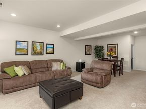 8214 NE 163rd Place, Kenmore WA 98028