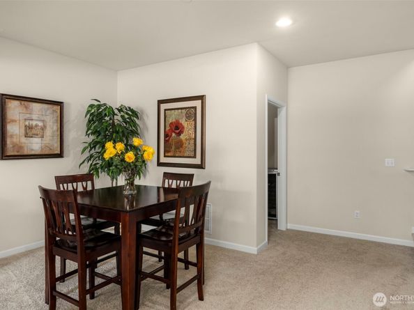 8214 NE 163rd Place, Kenmore WA 98028