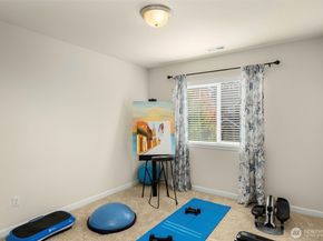 8214 NE 163rd Place, Kenmore WA 98028