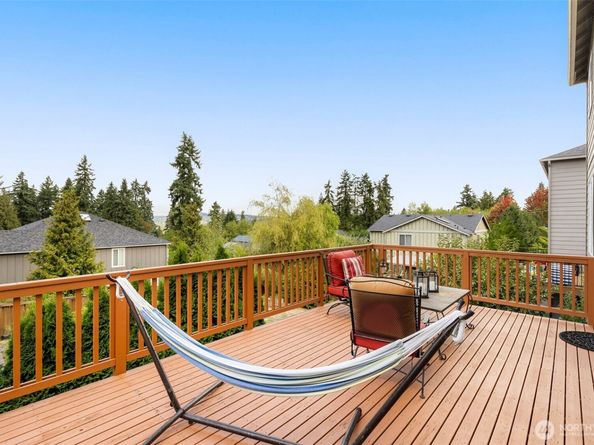 8214 NE 163rd Place, Kenmore WA 98028