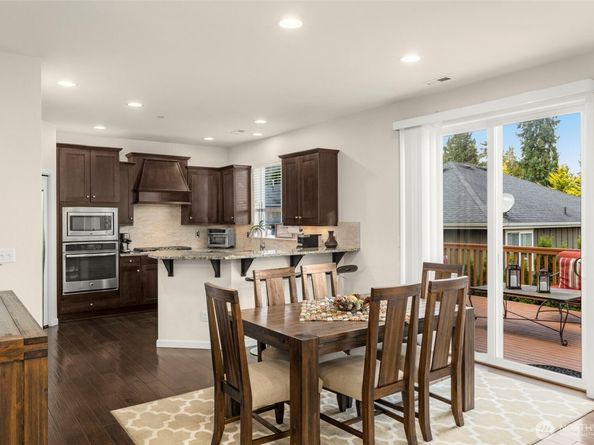 8214 NE 163rd Place, Kenmore WA 98028