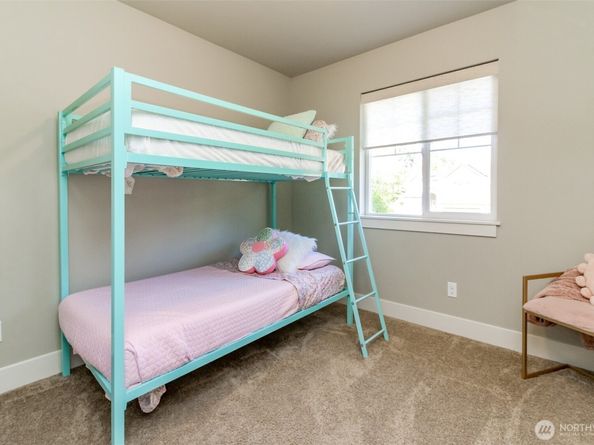 9311 S 216th Place, Kent WA 98031