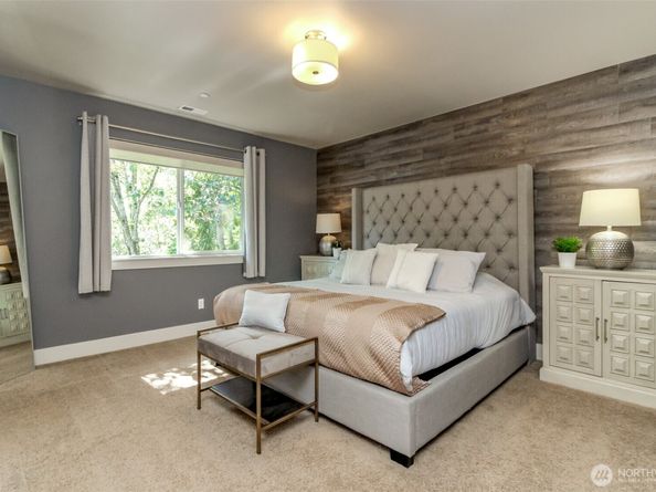 9311 S 216th Place, Kent WA 98031