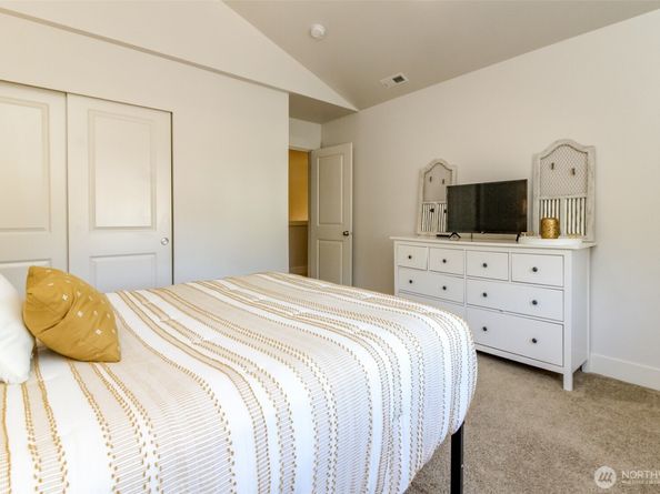 9311 S 216th Place, Kent WA 98031