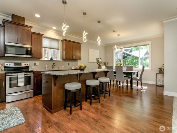 9311 S 216th Place, Kent WA 98031