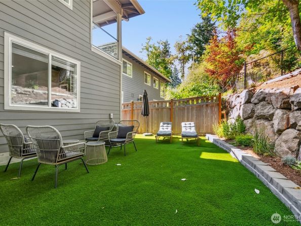7223 NE 118th Court, Kirkland WA 98034