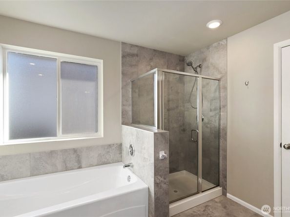 1002 Timberline Avenue, Bremerton WA 98312