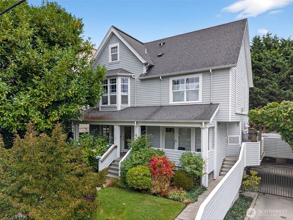 414 Malden Avenue E B, Seattle WA 98112