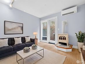 414 Malden Avenue E B, Seattle WA 98112