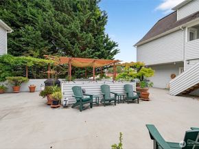 414 Malden Avenue E B, Seattle WA 98112