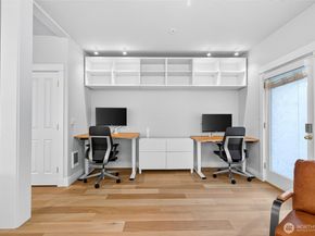 414 Malden Avenue E B, Seattle WA 98112