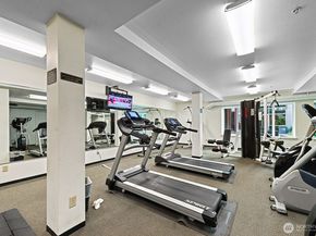 2717 Western Avenue PH04, Seattle WA 98121