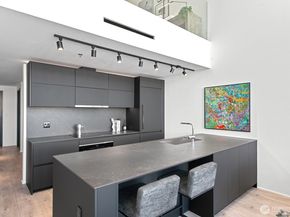 2717 Western Avenue PH04, Seattle WA 98121