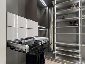 2717 Western Avenue PH04, Seattle WA 98121