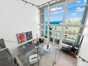 2717 Western Avenue PH04, Seattle WA 98121
