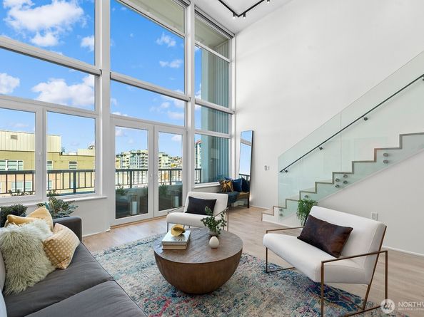 2717 Western Avenue PH04, Seattle WA 98121