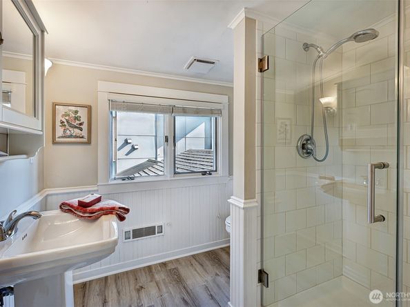 5106 51st Avenue S, Seattle WA 98118