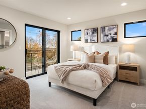 10805 NE 60th Street, Kirkland WA 98033