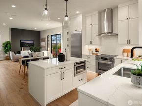 10805 NE 60th Street, Kirkland WA 98033