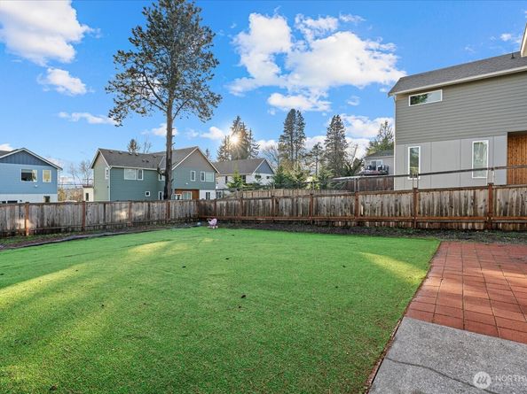 5537 S 119th St, Seattle WA 98178