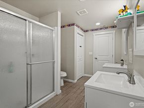 5537 S 119th St, Seattle WA 98178