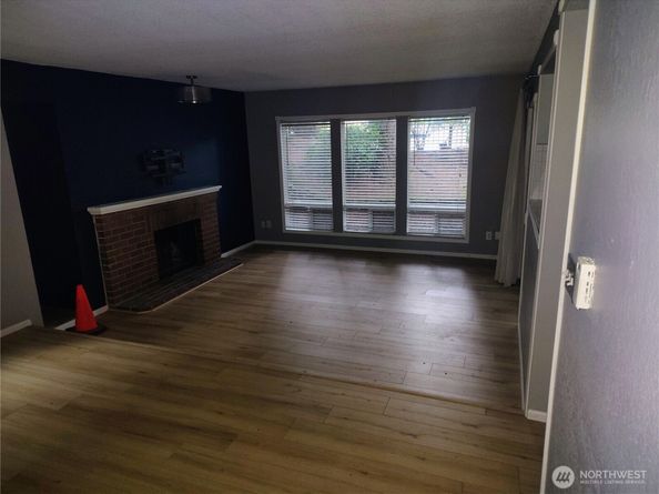 110 SW 116th Street A11, Seattle WA 98146