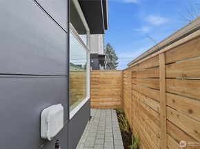 805 S Sullivan Street, Seattle WA 98108