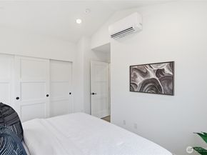 805 S Sullivan Street, Seattle WA 98108