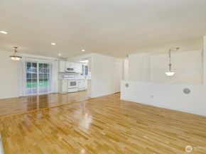 5806 96th Drive SE, Snohomish WA 98290