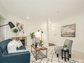 25025 SE Klahanie Boulevard J102, Sammamish WA 98029