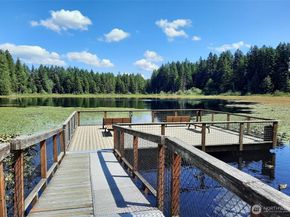 25025 SE Klahanie Boulevard J102, Sammamish WA 98029