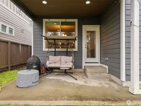 2110 SW Nautical Street, Bremerton WA 98312