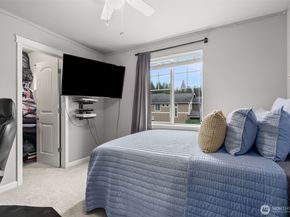 2110 SW Nautical Street, Bremerton WA 98312