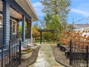 312 Avenue D, Snohomish WA 98290